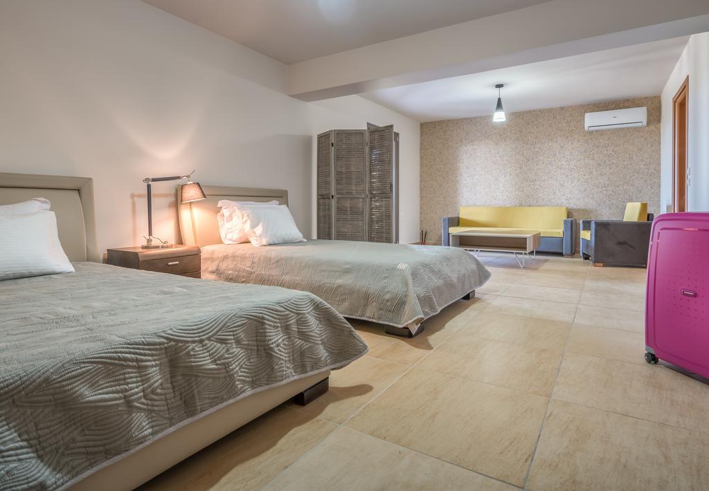 Villa Merovigli - Sea Views & Private Pool, Ideal For Large Groups, By Zantewize Tragaki Exterior photo
