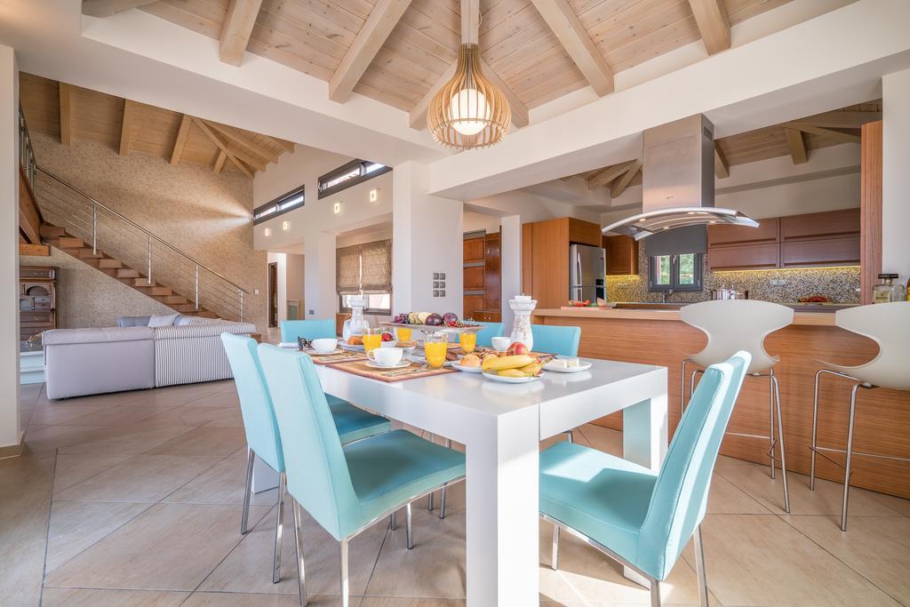 Villa Merovigli - Sea Views & Private Pool, Ideal For Large Groups, By Zantewize Tragaki Exterior photo