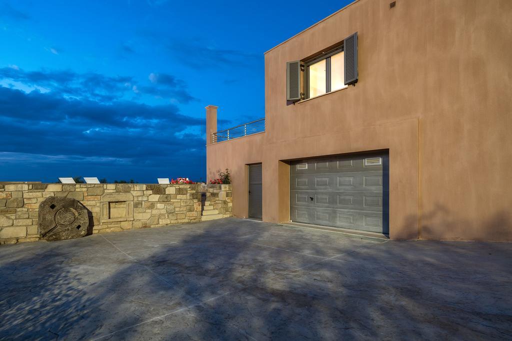 Villa Merovigli - Sea Views & Private Pool, Ideal For Large Groups, By Zantewize Tragaki Exterior photo